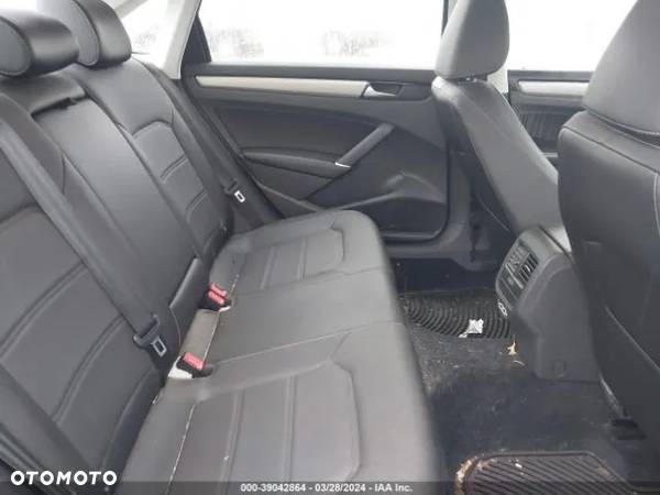 Volkswagen Passat 2.0 TSI OPF DSG Elegance - 9