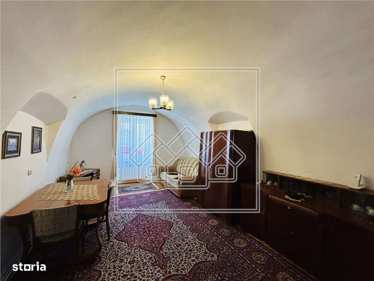 Casa tip duplex, in zona Ultracentrala, pretabila pentru investitii - Imagine principală: 4/20