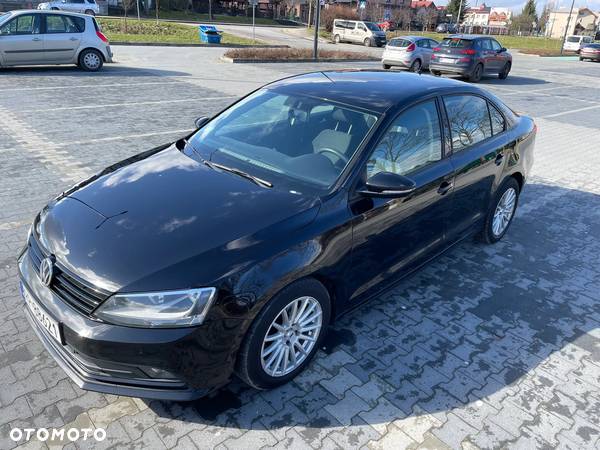 Volkswagen Jetta 2.0 TDI DPF BMT Trendline - 14