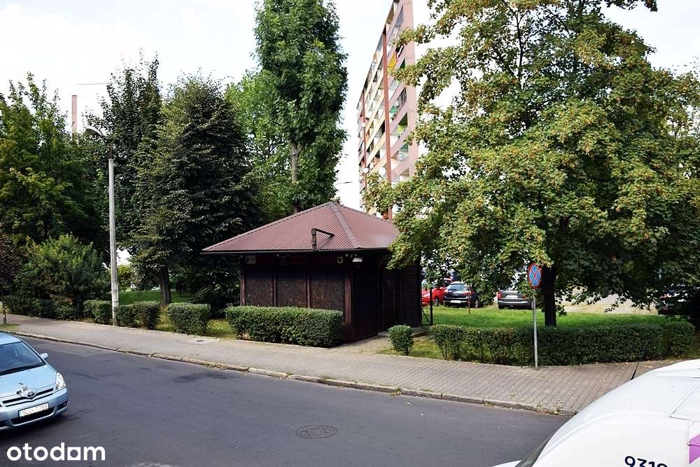 Pawilon Handlowy 20m² w Chorzowie na sprzedaż!-3