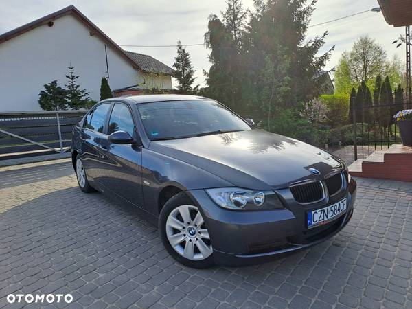 BMW Seria 3 318i - 2