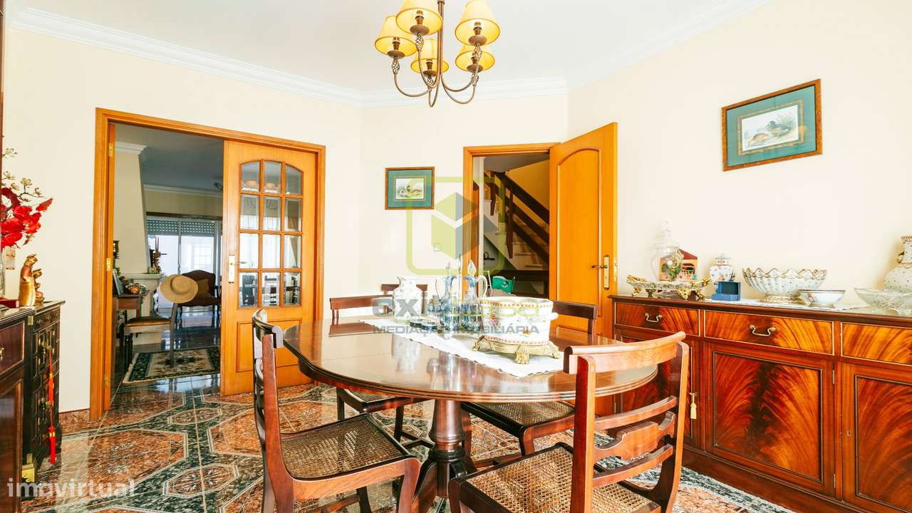 Moradia T3 Geminada-5