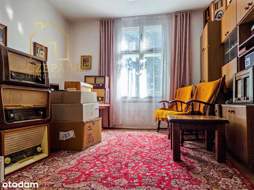 Dom z działką podzielony na 3 odrębne mieszkania !-16