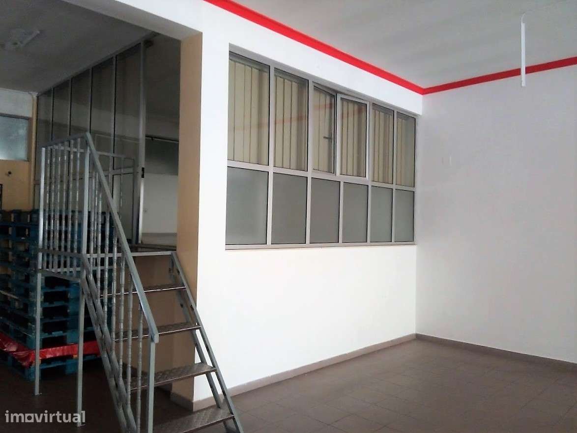 Loja para venda na Gândara dos Olivais - Grande imagem: 4/5