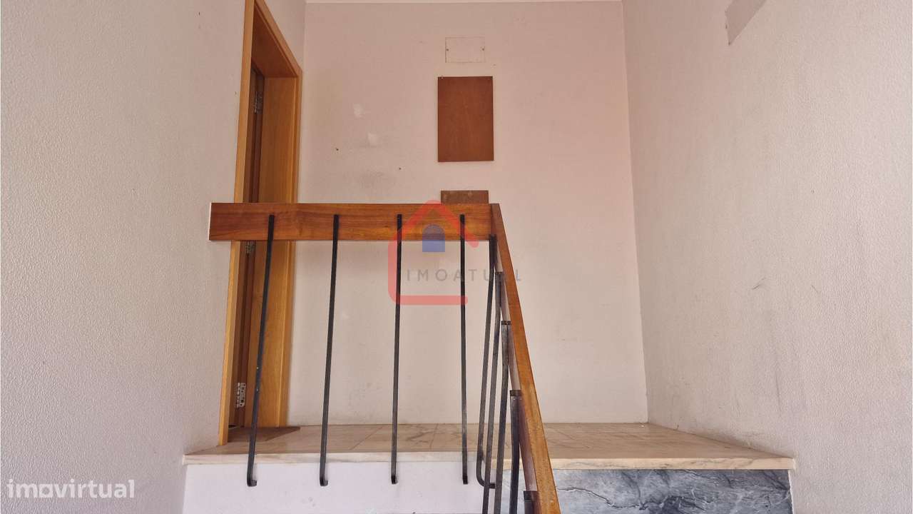 Apartamento T2 em Sesimbra-1