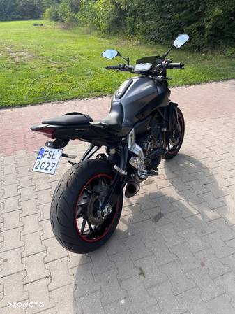 Yamaha MT - 2