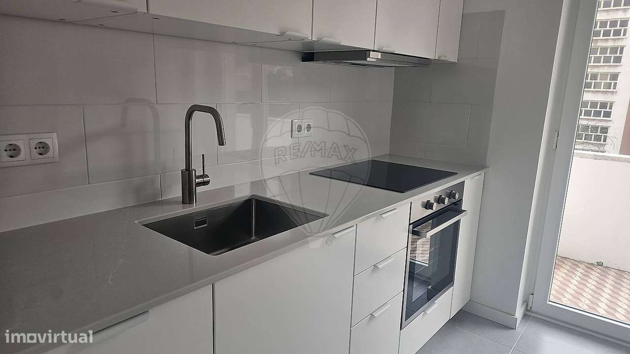 Apartamento T2 para arrendamento - Grande imagem: 2/10