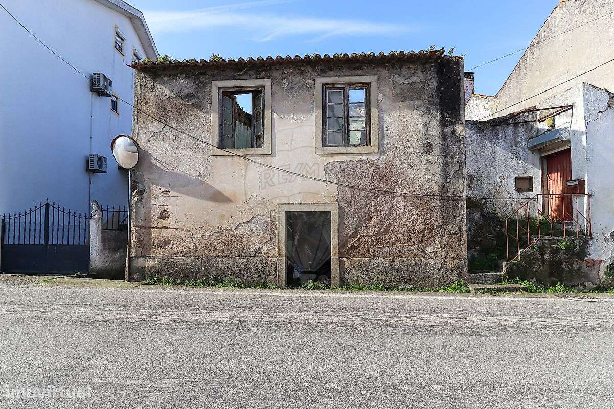 Moradia T0 para venda - Grande imagem: 1/4