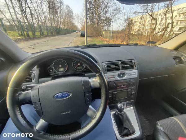 Ford Mondeo 2.0 TDCi X - 22