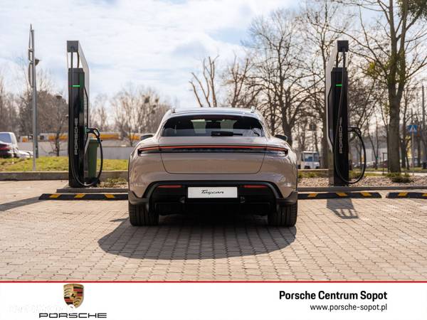 Porsche Taycan Turbo Cross Turismo - 3