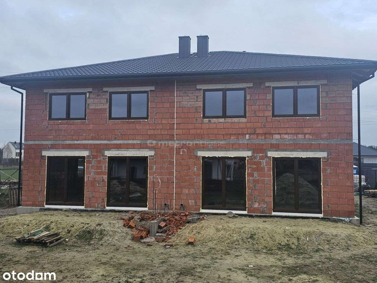 Baszkówka | Nowy bliźniak z ogródkiem i systemem smart-8