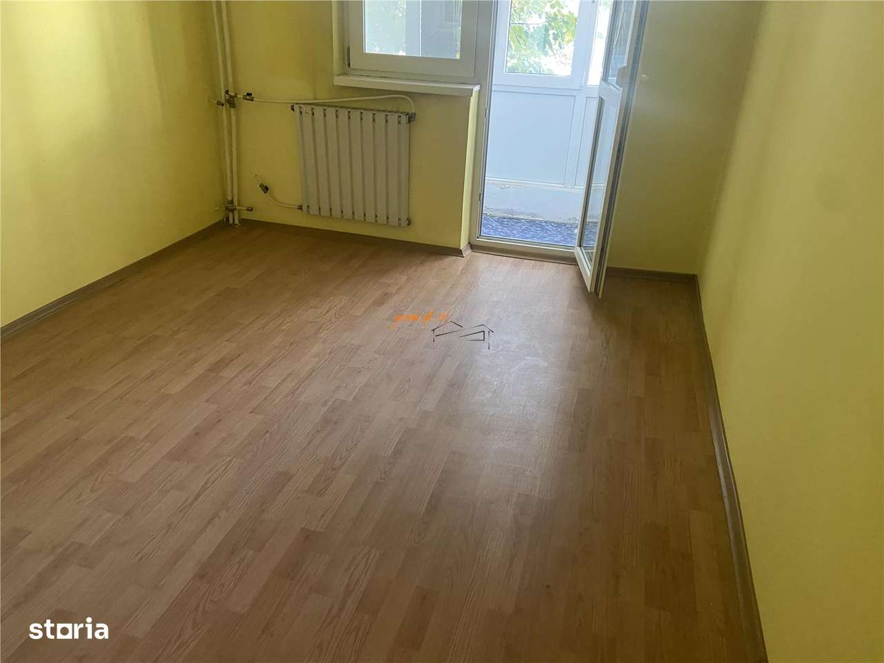Apartament 4 camere , zona cartier Sud , et 1 , 60 mp , liber-2