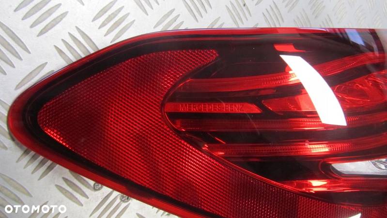 Mercedes-Benz OE A2059062805 lampa tylna led - 4