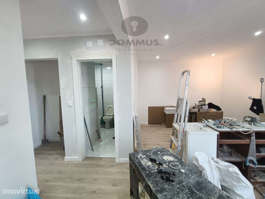 Apartamento T3 na Damaia totalmente Remodelado-18