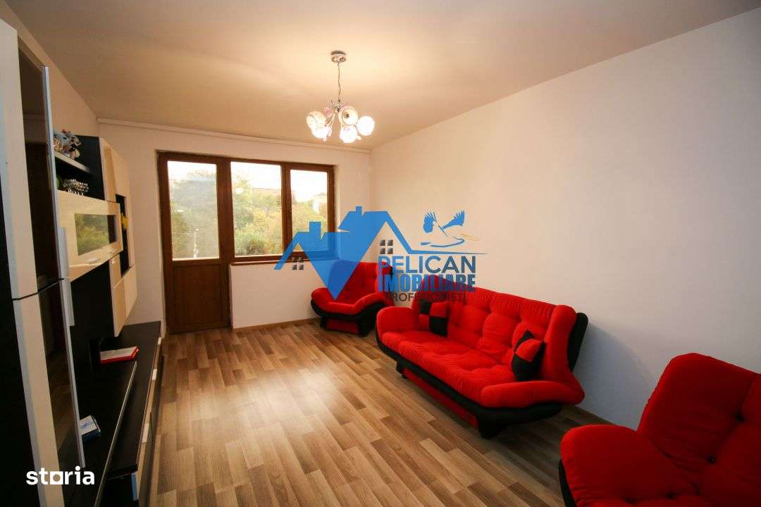 Vest, U-uri, 3 camere, decomandat, renovat-1