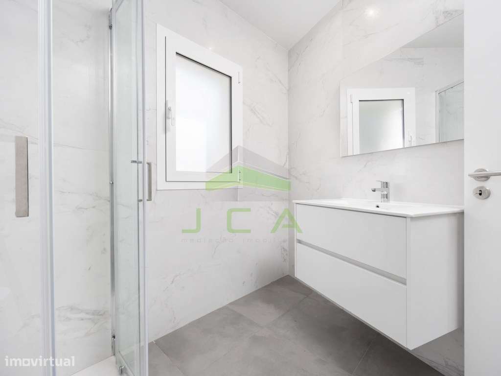 Apartamento T2 semi-novo-19