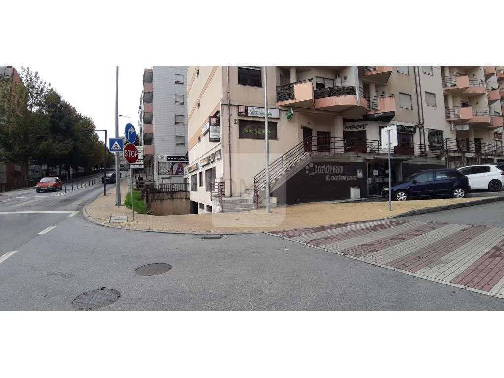 Lugar de Garagem com 13,5 m2 na Rua de Macau em Vila Real - Grande imagem: 2/10