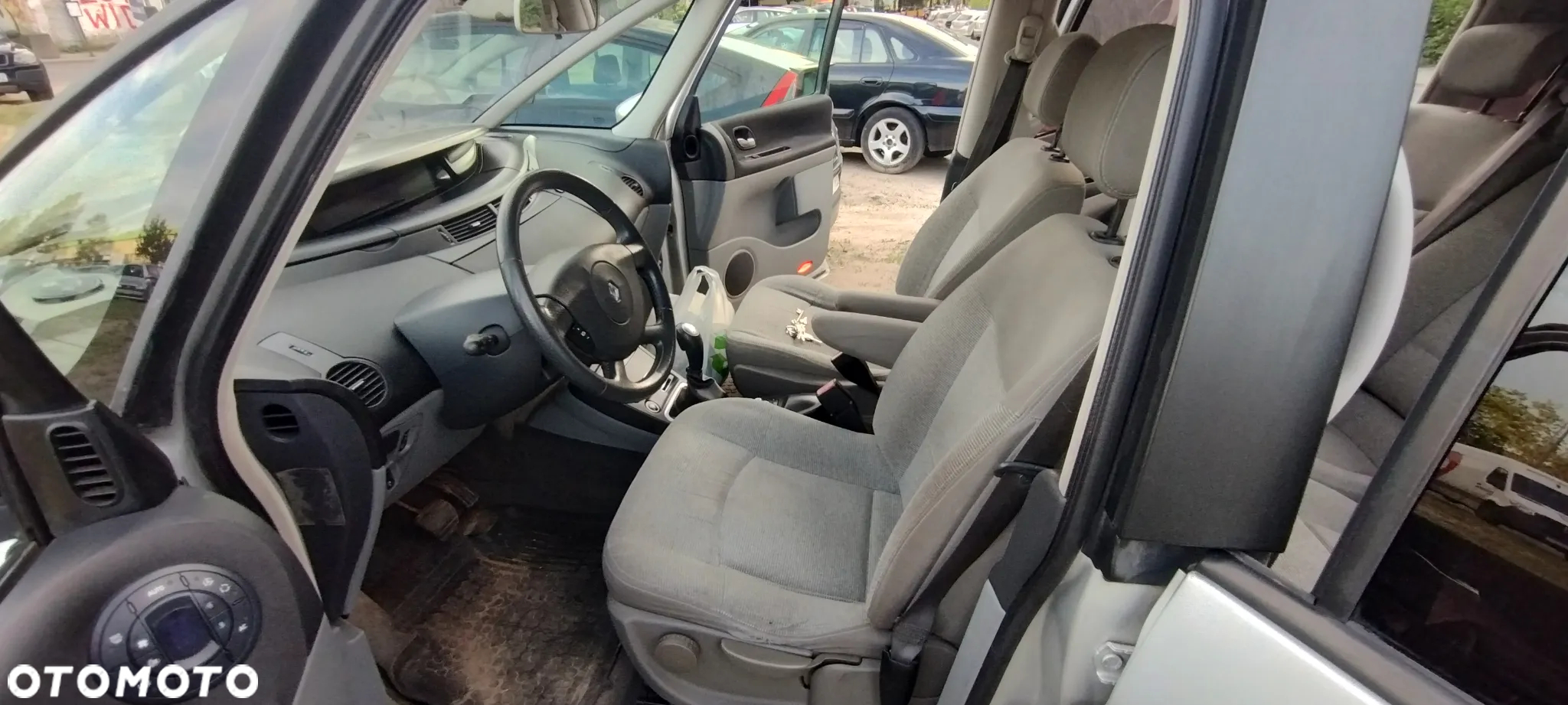 Renault Espace 2.0 Dynamique - 23