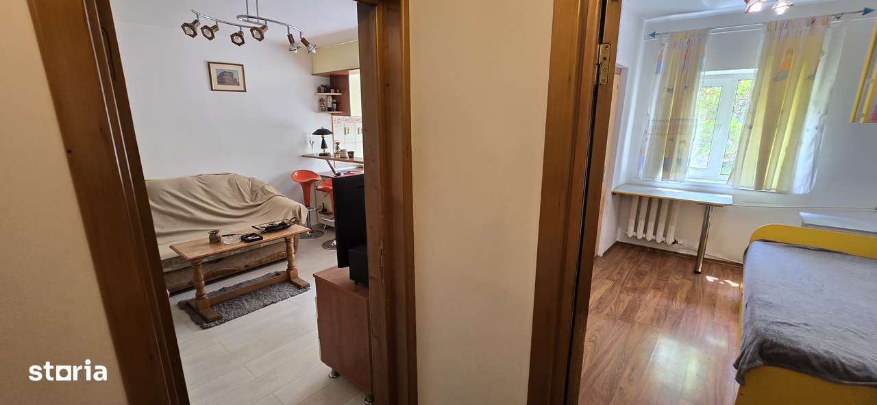 Apartament 2 camere de vanzare Focsani, etajul 2/3-10