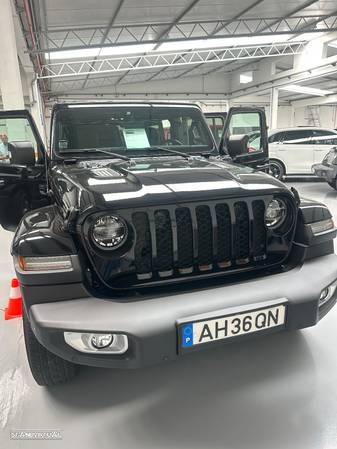 Jeep Wrangler - 5