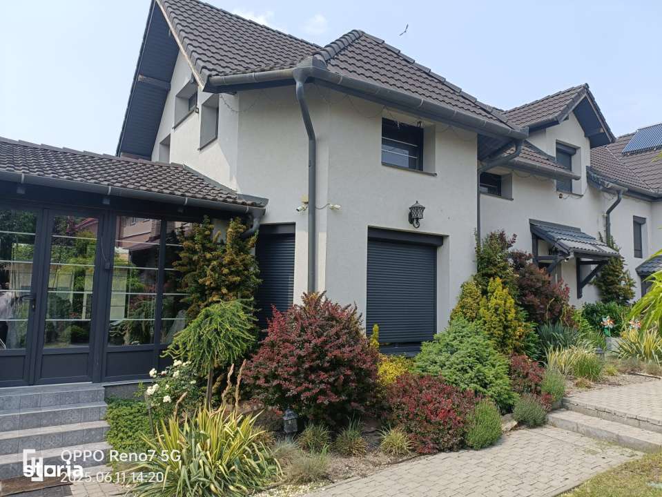 Casa vila de vanzare in comuna Lunca  judet Mures - Imagine principală: 2/19