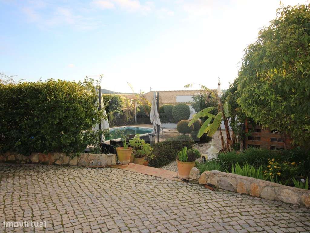 Moradia Independente com Piscina, Anexo e Terreno de 1.210 m² perto... - Grande imagem: 4/20