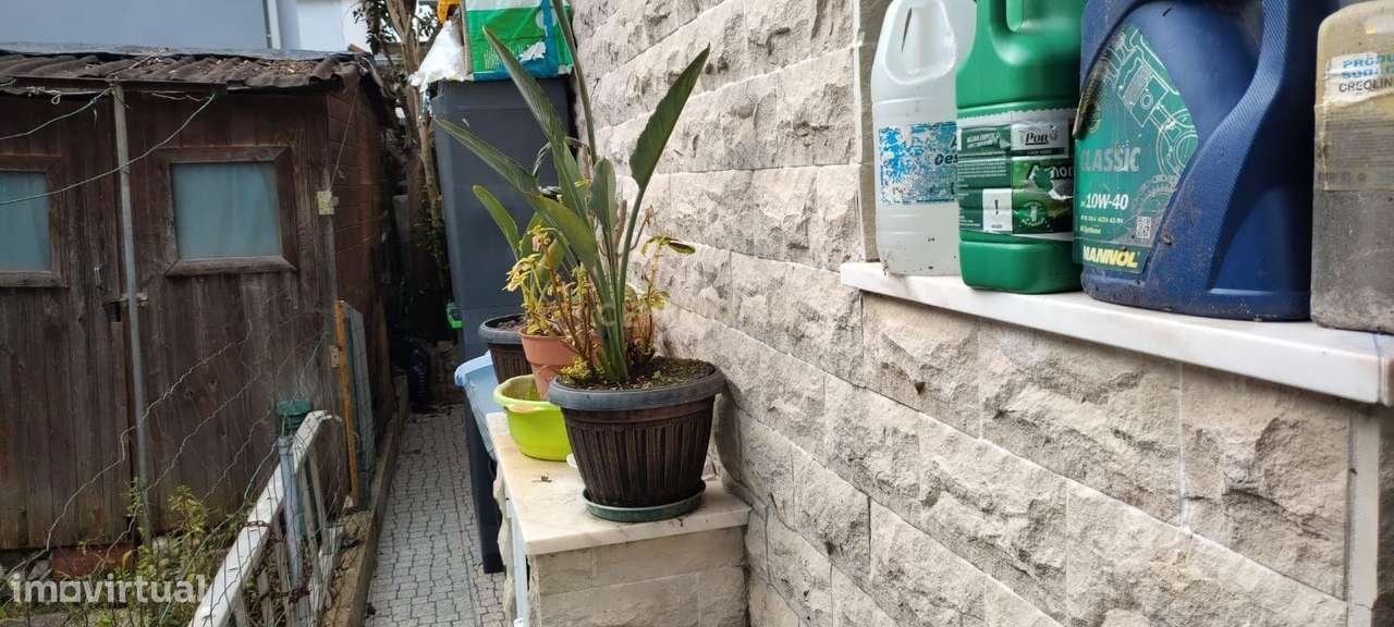 Moradia T3 em Parque verde, Fernão Ferro-11