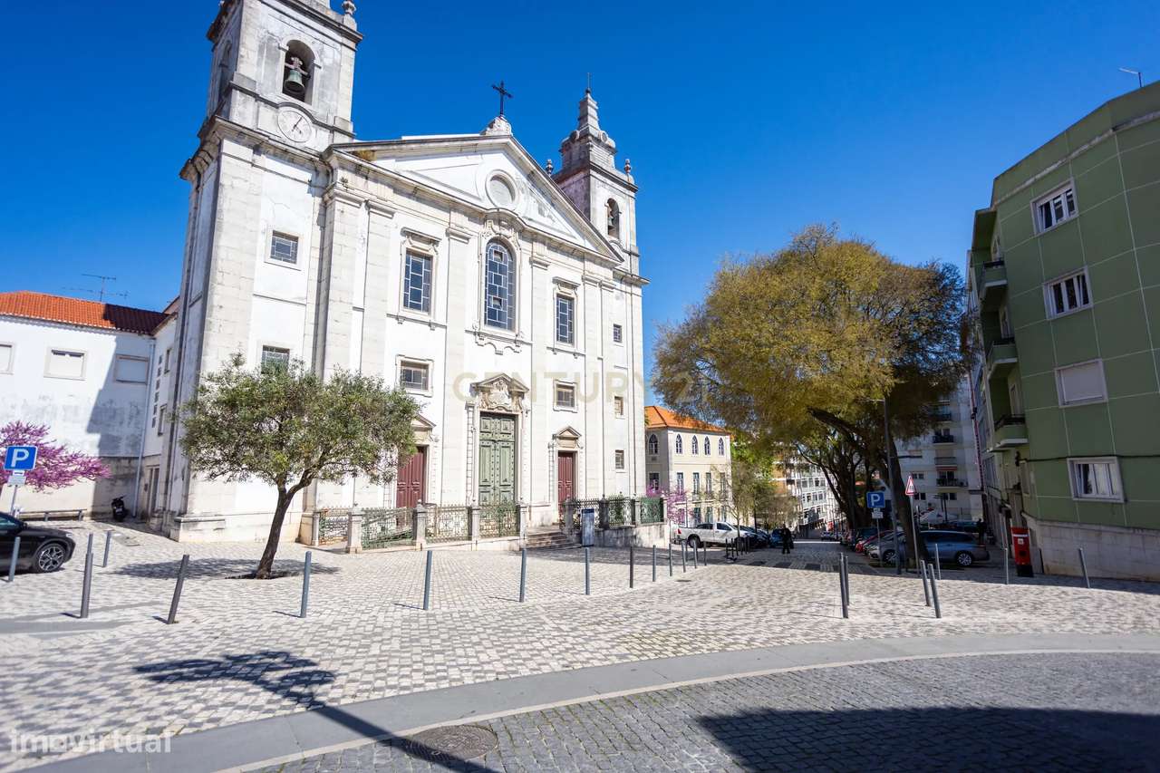 Apartamento T1+1 com logradouro a venda em Campo de Ourique!-16