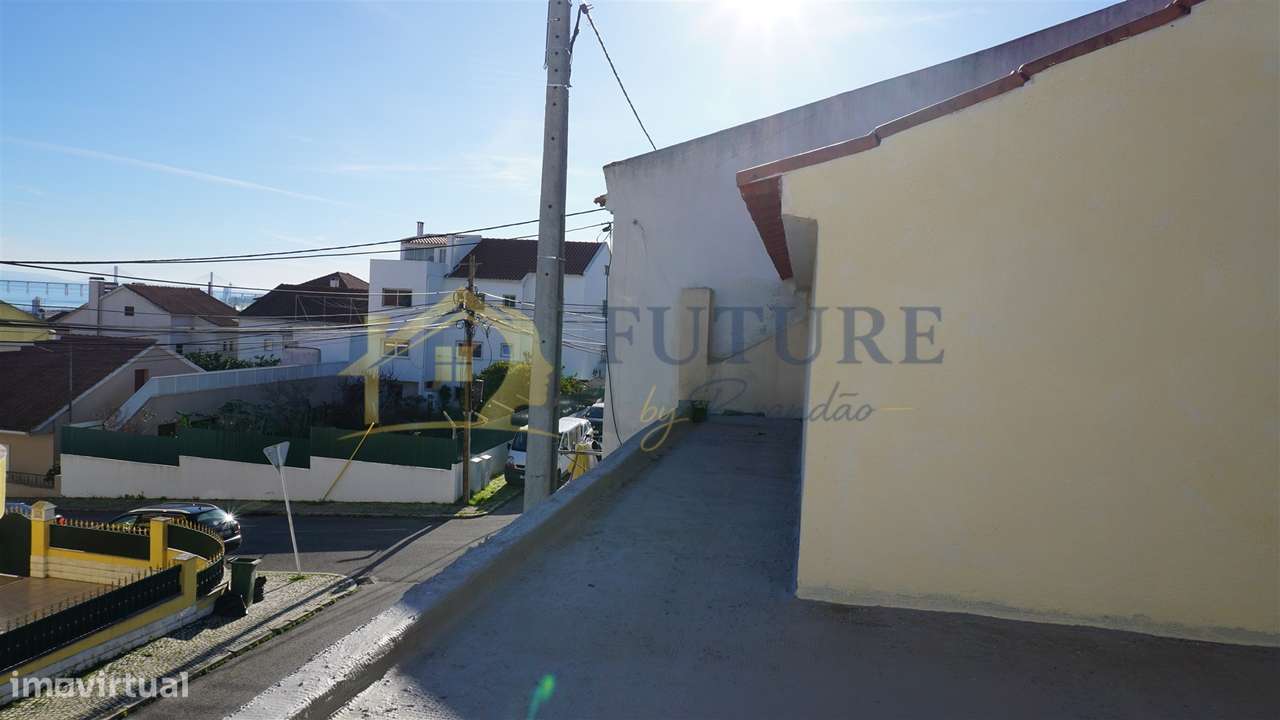 Moradia T3 Venda em Santa Iria de Azoia, São João da Talha e Bobadela,-32