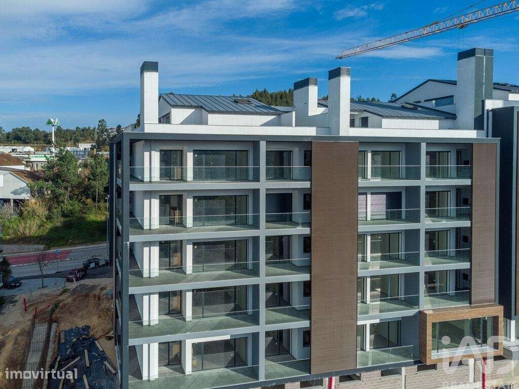 Apartamento T3 em Marrazes e Barosa de 213,5 m2 - Grande imagem: 2/4