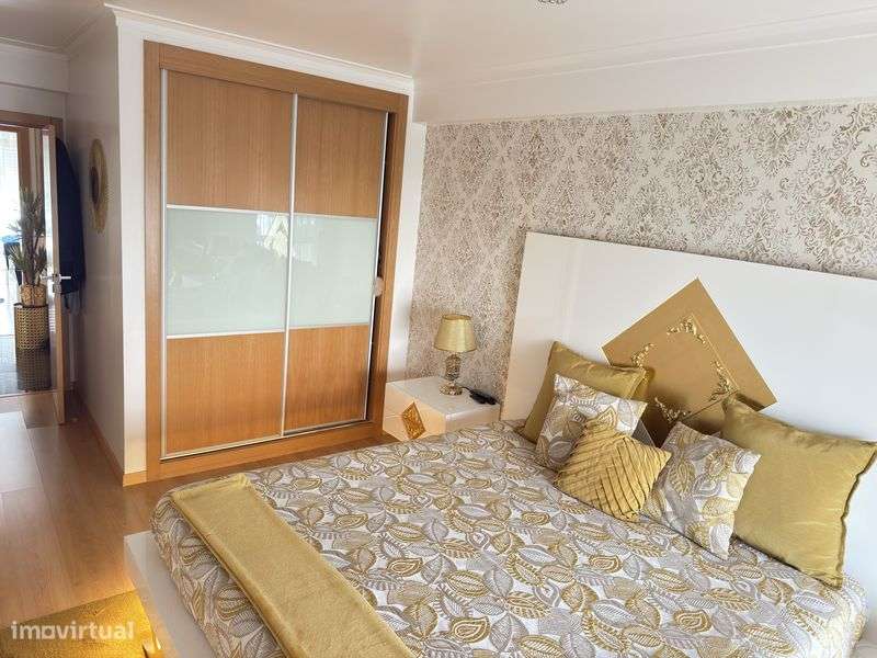 Apartamento T3 c/elevador com boas areas - Grande imagem: 5/8