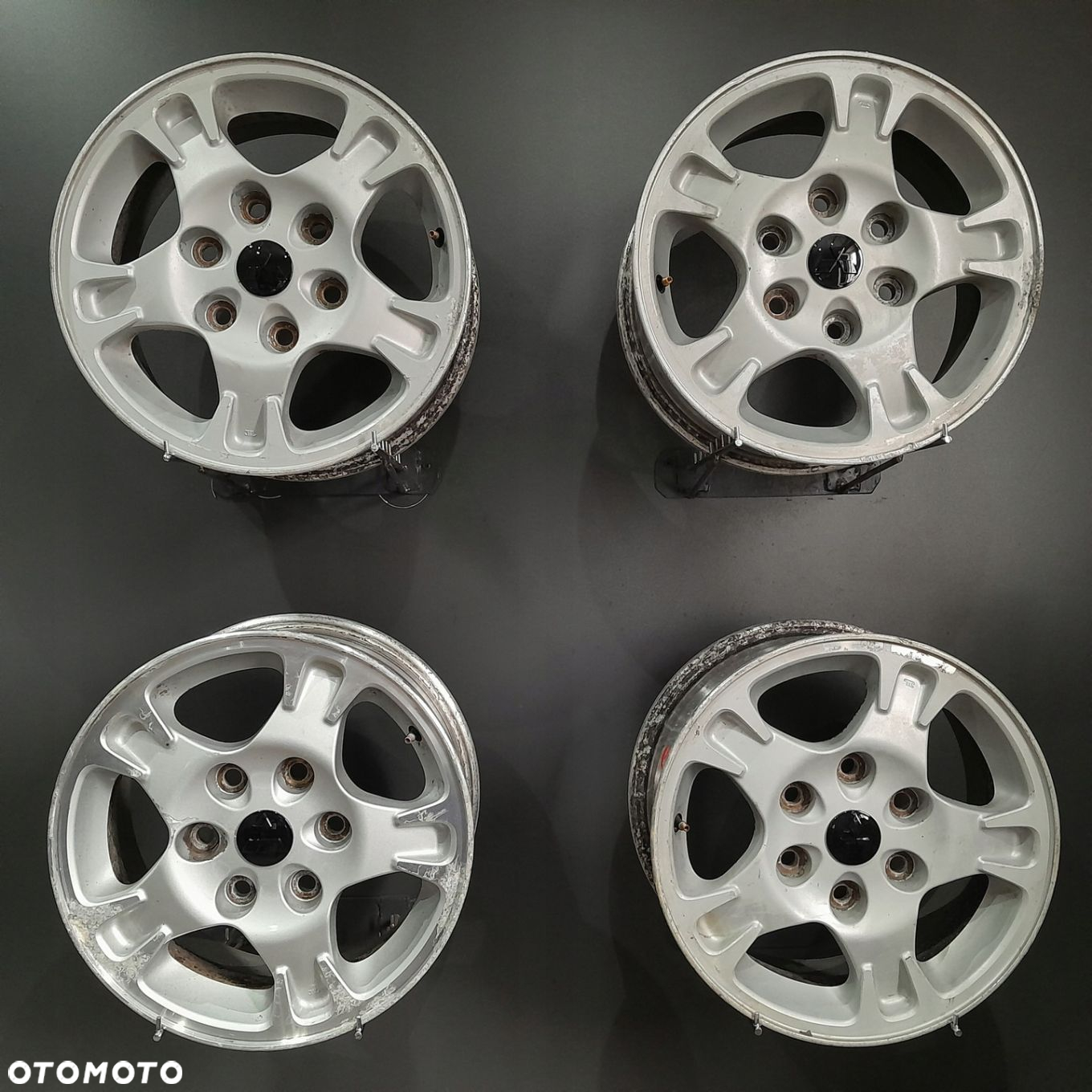 Felga 16 6x139,7 Mitsubishi 7Jx16 ET46 F8806-27 - 3