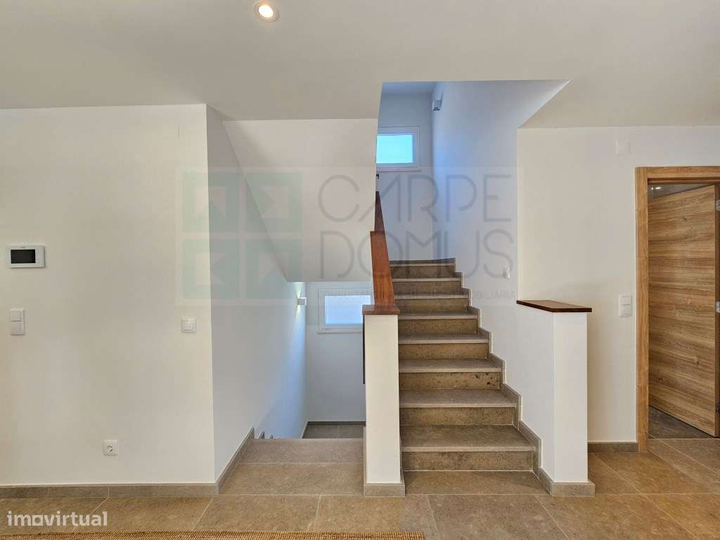 Moradia nova T4, com piscina, em Alverca, Vila Franca de Xira, Lisboa-26