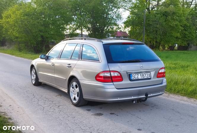 Mercedes-Benz Klasa E 320 T Avantgarde - 4