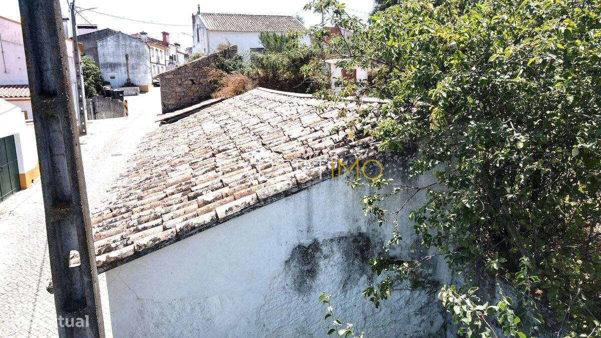 Prédio Urbano com espaço exterior - Aldeia da Mata - Crato-15