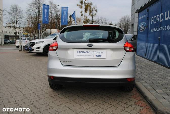 Ford Focus 1.5 TDCi Trend - 6