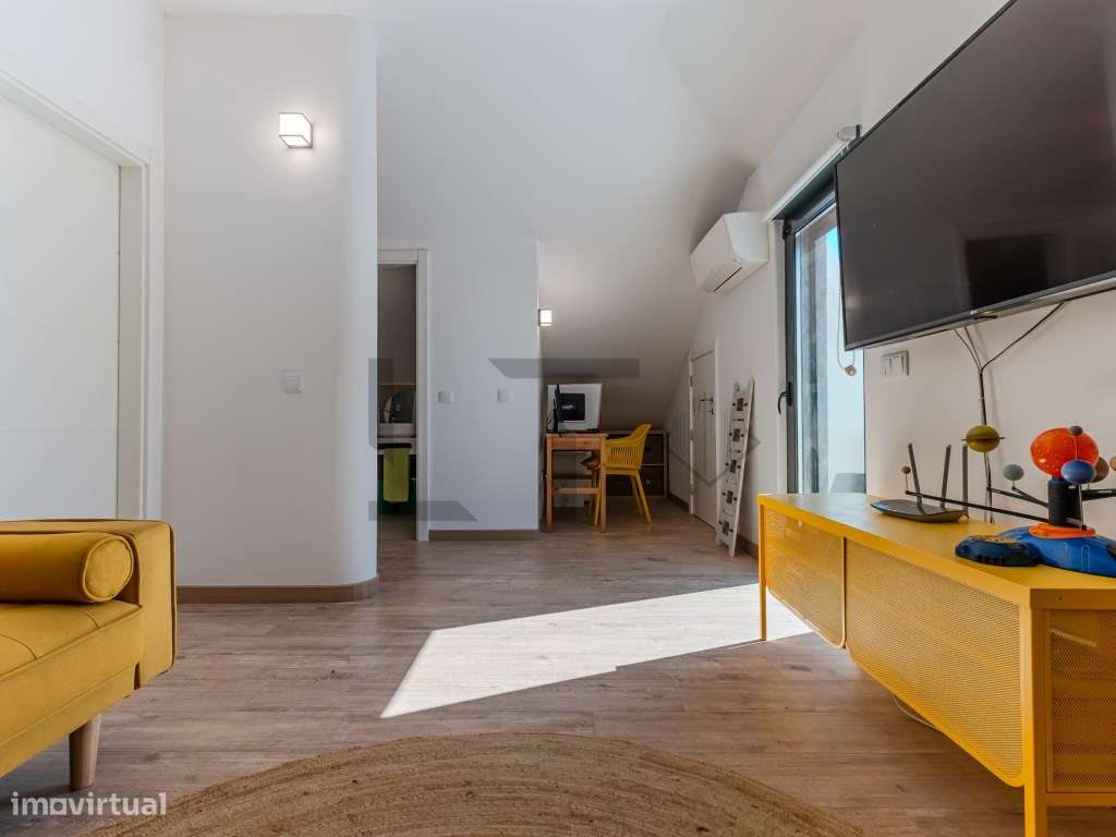 Fantástica Moradia T4 Moderna com Vista Mar, Jardim e Estacionament...-13