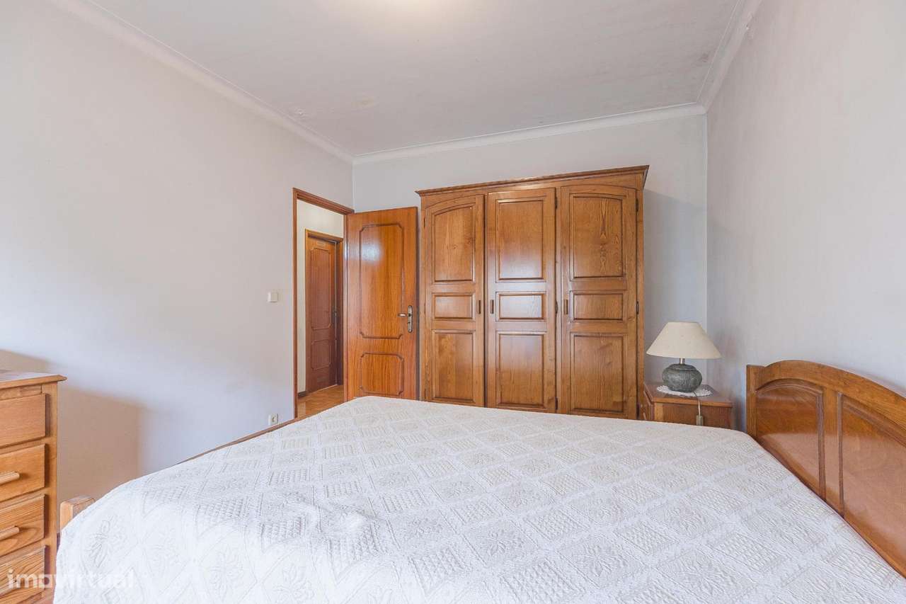 T3 | 113 m2 - Garagem fechada - Varanda - Centro da Maia-15