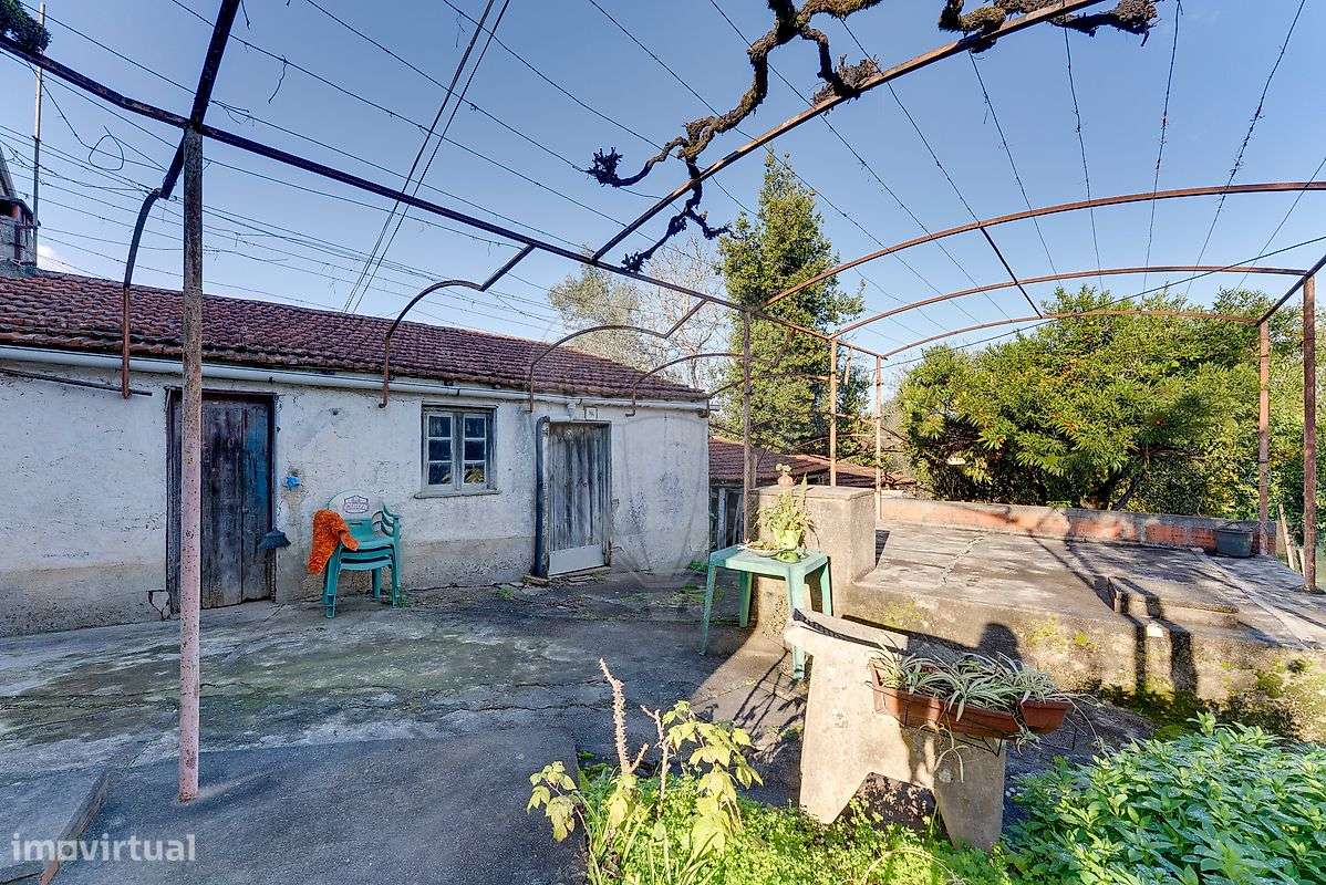 Moradia T6 | 2 Andares com Utilização Independente | Lote 1048m2-27