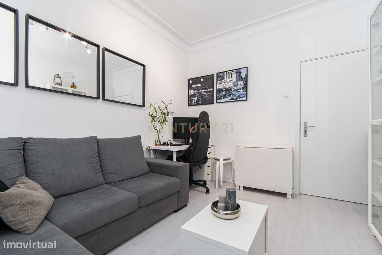 Apartamento T2 em São Domingos de Benfica-4