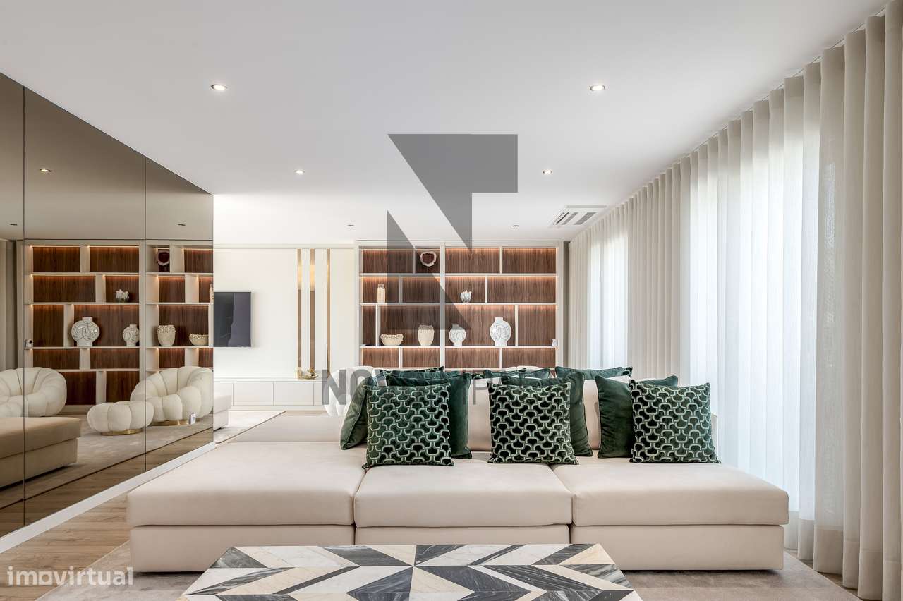 T4 Duplex de Luxo Mobilado, com 2 Terraços e Box para 2 Carros | Mo...-18