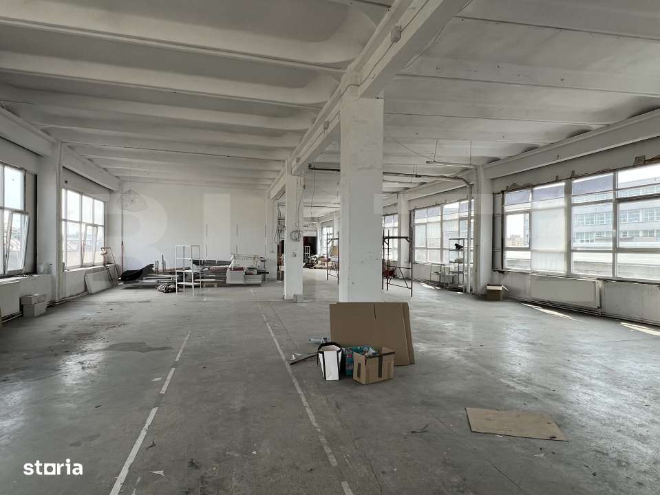 Hala open space, 614 mp, lift de marfa, zona Piata 1 MAI - Imagine principală: 5/7