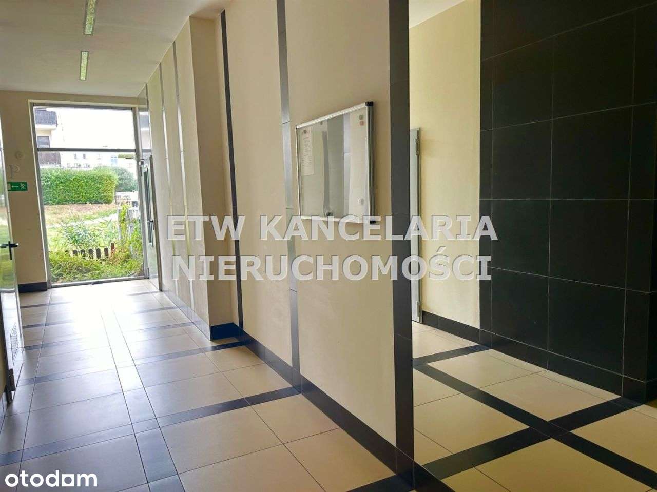 Apartament z 2 tarasami, balkonem i garażem-11