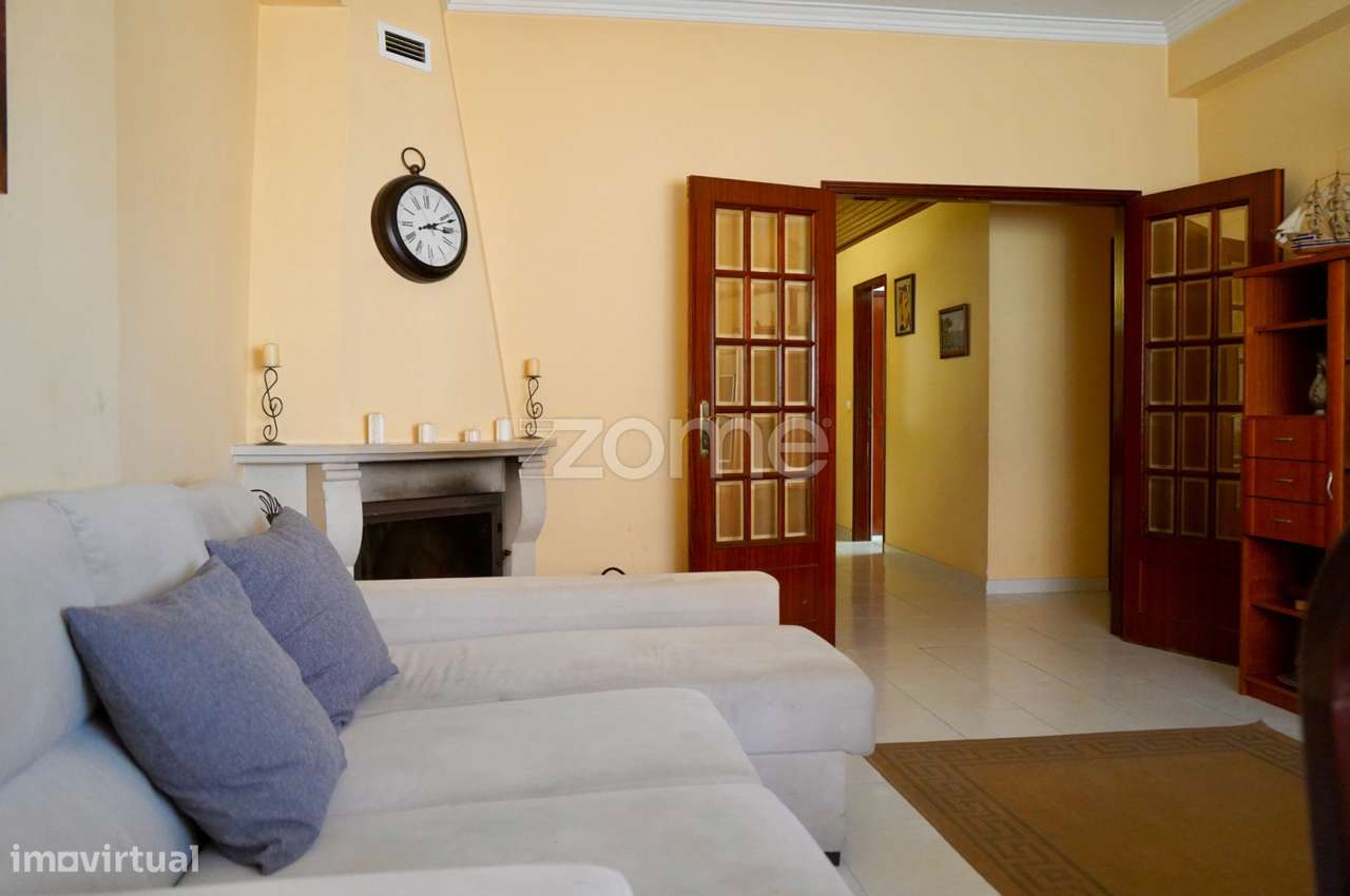 Apartamento T3 - Vale Mourão-20