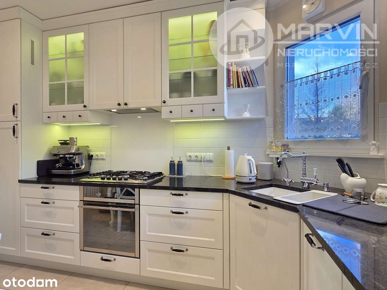 SMART HOME z garderobą, garażem i dużą piwnicą – ul. Wergiliusza-10