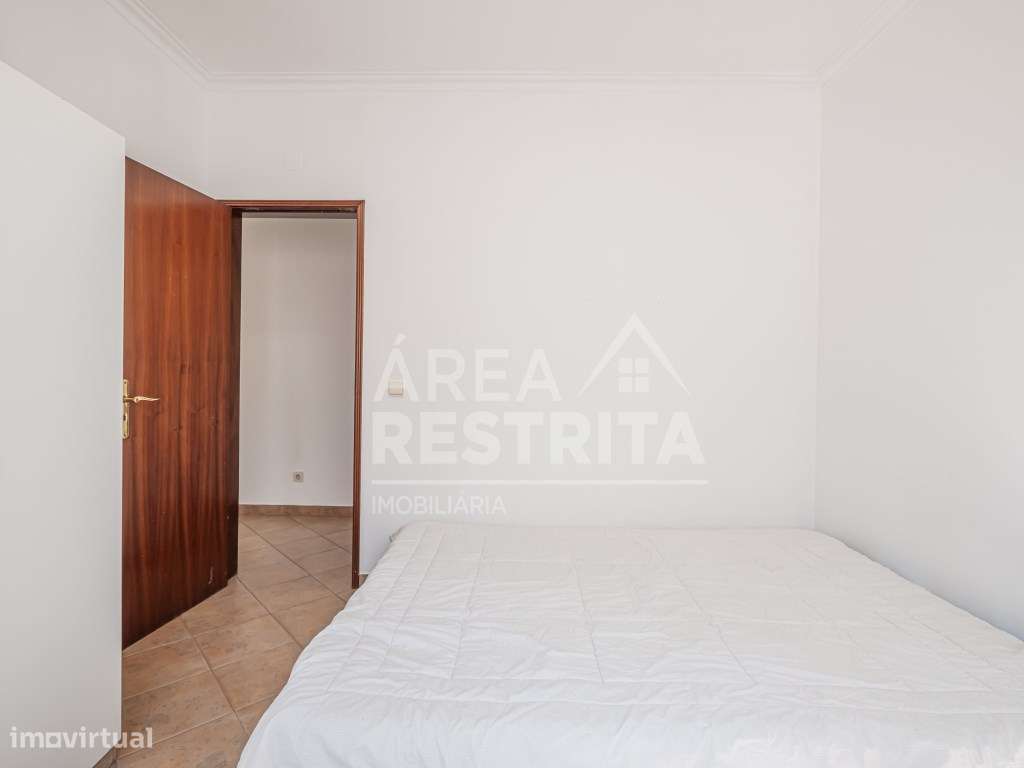 Moradia Geminada T3 com Garagem, Excelentes Áreas e Localização Pri...-21