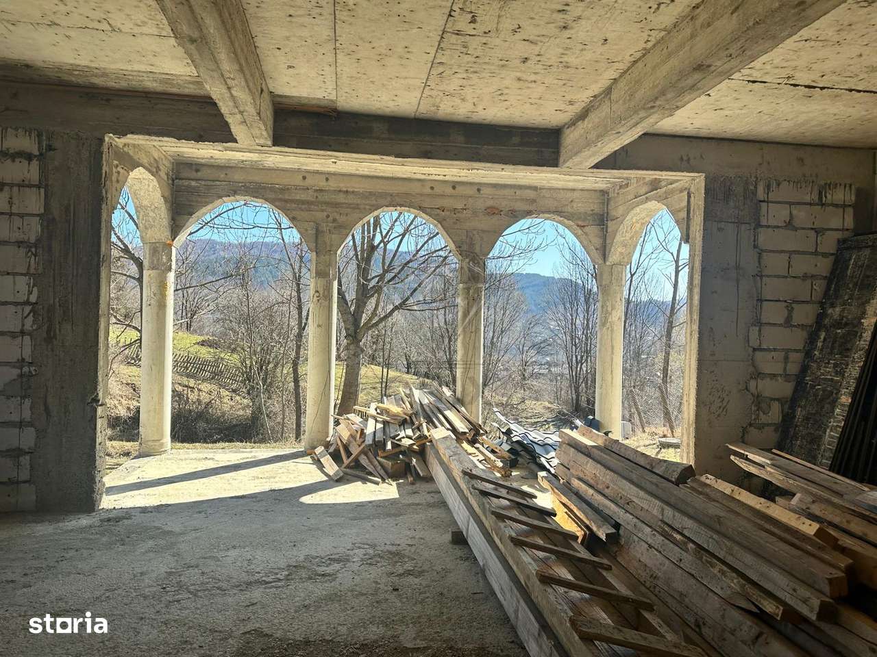 CASA DE VANZARE IN VALEA DOFTANEI-10