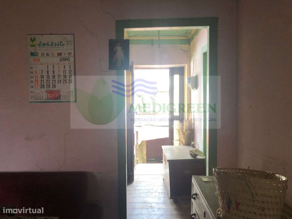 MORADIA PARA RESTAURO | SILVA ESCURA - Grande imagem: 4/23