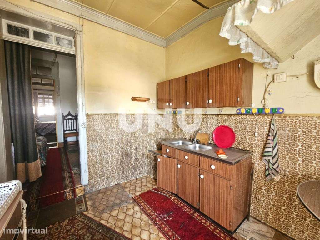 Prédio Urbano - Pleno Centro da Cidade de Viseu-26