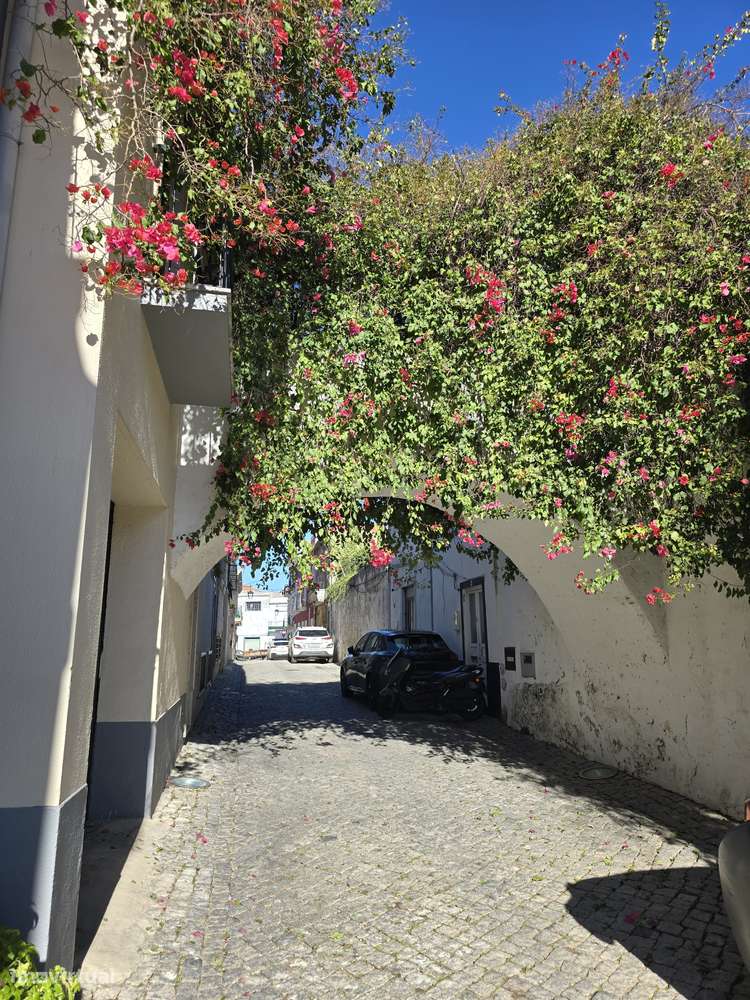 Fantástica Moradia T2 Totalmente Renovada na Zona Histórica de Palmela-36